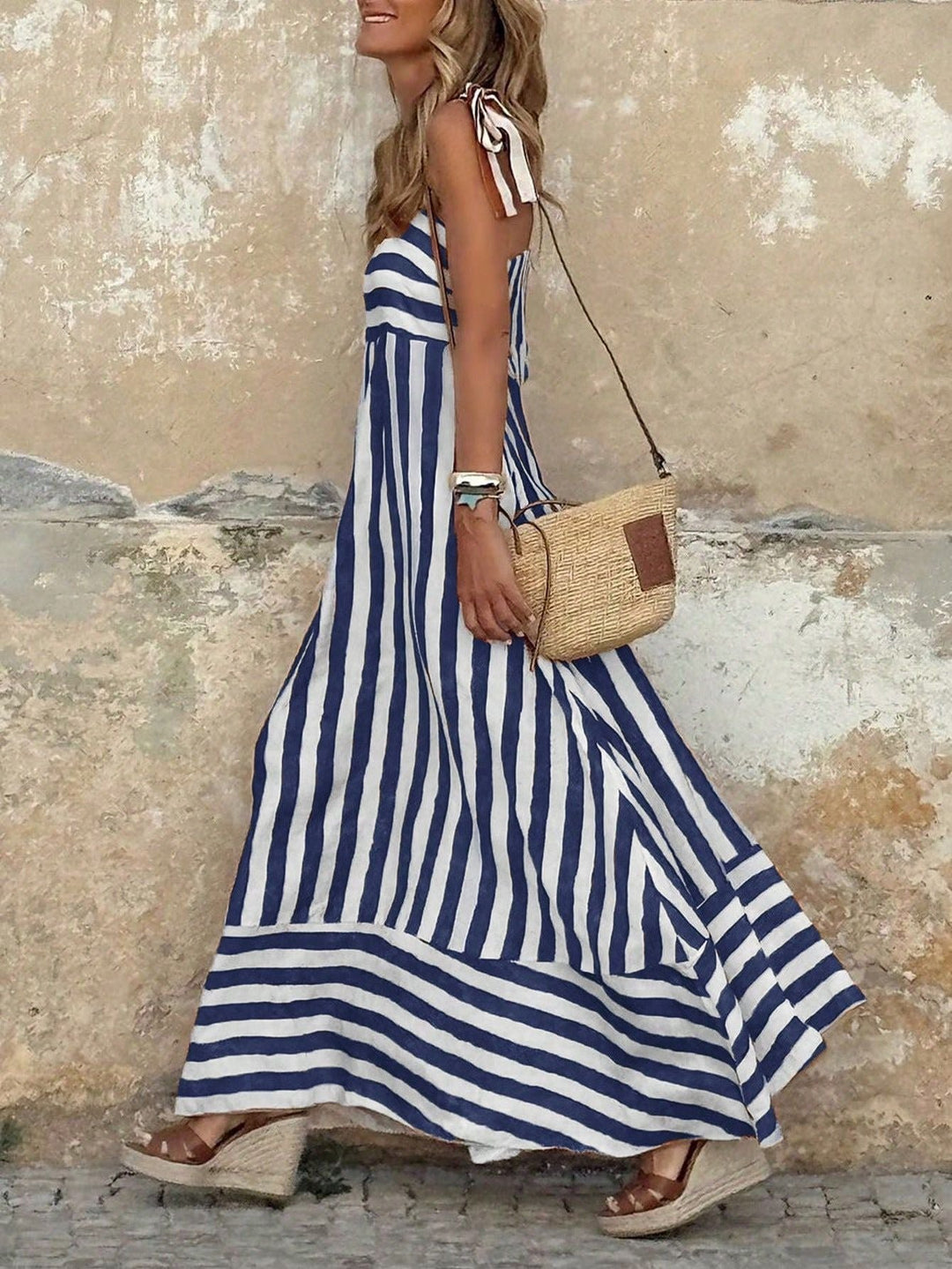 Women's Wide-Stripe Tie-Strap Full-Skirt Maxi Dress - Blue