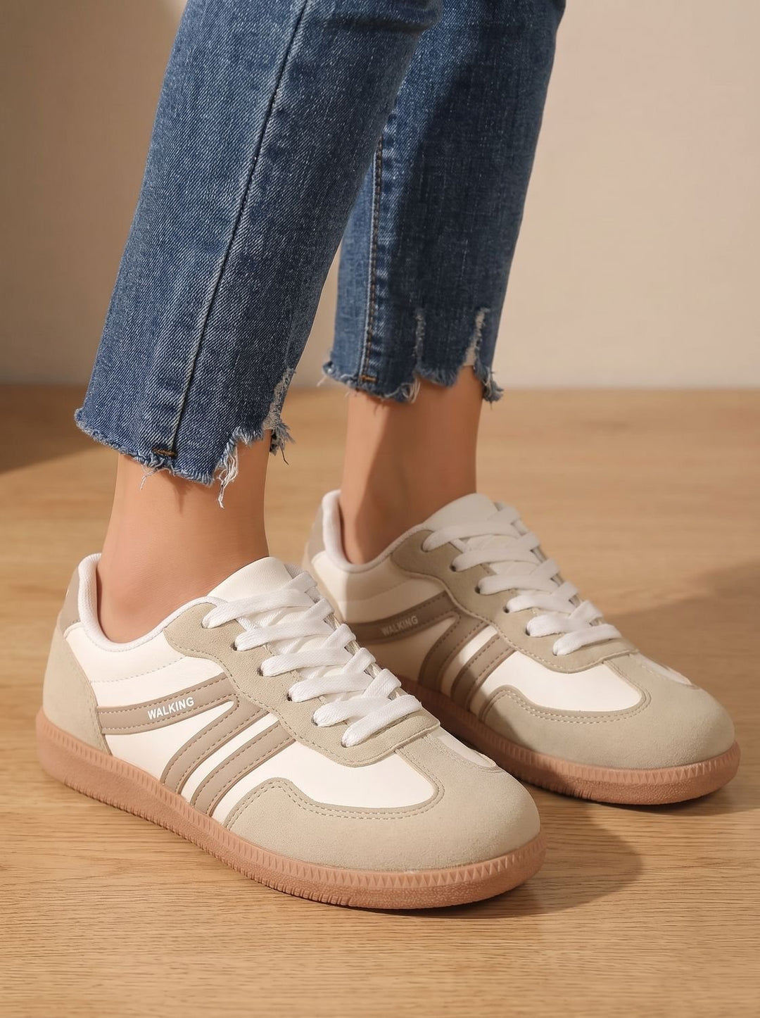 Women's Wide Toe Box Orthopedic Lace-Up Sneakers - Beige
