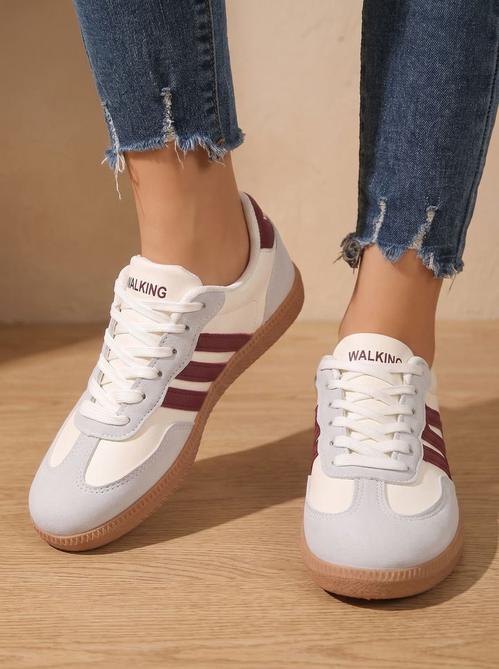 Women's Wide Toe Box Orthopedic Lace-Up Sneakers
